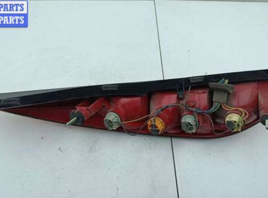 купить Фонарь задний правый на Ford Mondeo III (2000-2007)