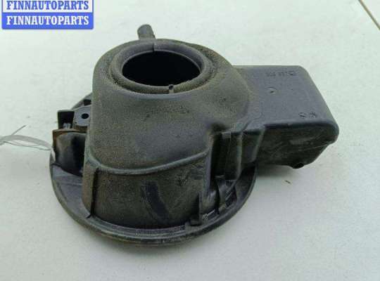 купить Лючок бака на Volkswagen Passat B6
