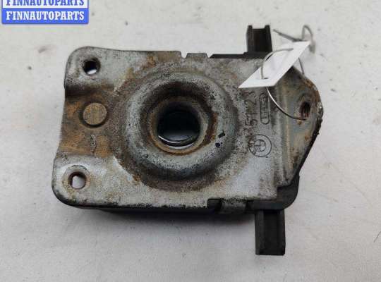 Купить Замок капота на BMW 3 E46 (1998-2006) Замок капота BM3495038 на BMW 3 E46 (1998-2006)