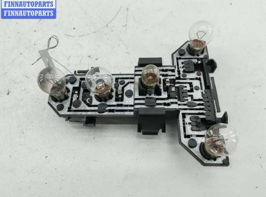 Плата фонаря заднего правого VG2750809 на Volkswagen Golf-4
