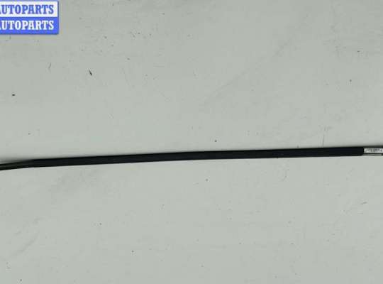 Молдинг стекла двери задней левой наружный VG2677646 на Volkswagen Sharan (1995-2000)