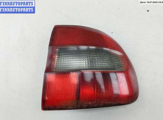 Фонарь задний правый VL478961 на Volvo S40 / V40 (1995-2004)