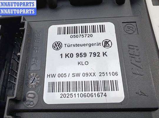 купить Моторчик стеклоподъемника передний правый на Volkswagen Golf-5