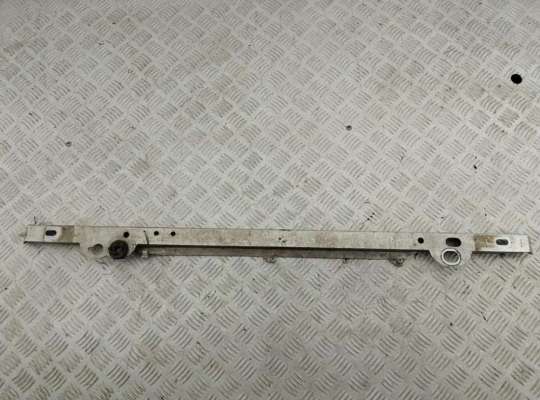 Балка под радиатор OP2461562 на Opel Corsa D (2006-2014)