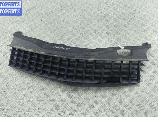 купить Решетка радиатора на Opel Astra H (2004-2009)