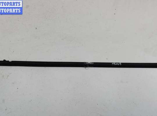 Молдинг стекла двери передней правой наружный FO2151690 на Ford Focus II (2004-2011)