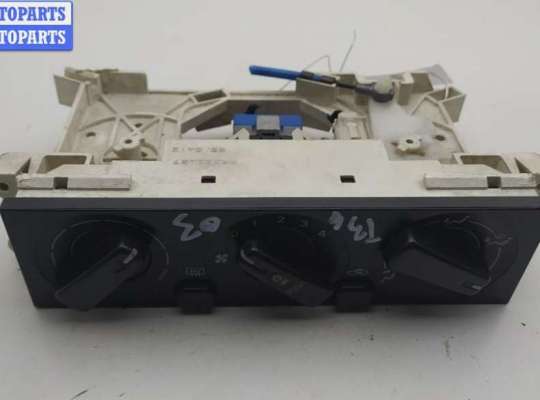 Переключатель отопителя MT565809 на Mitsubishi Carisma