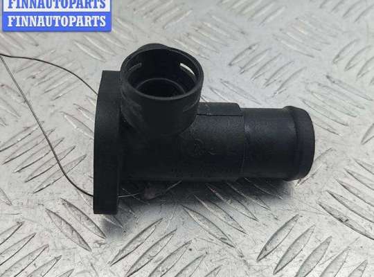 купить Фланец (тройник) системы охлаждения на Volkswagen Passat B5