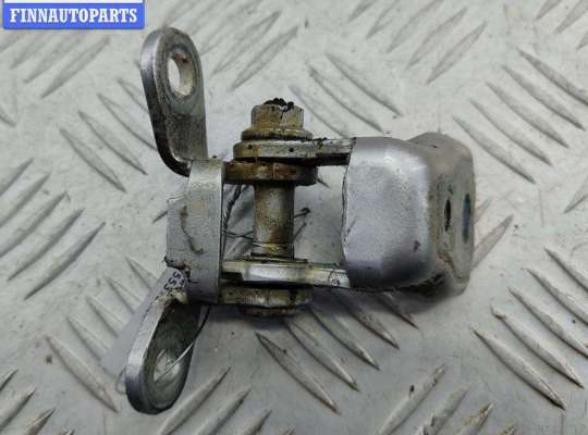 Петля двери задней правой SK536138 на Skoda Fabia mk2 (5J) 2007-2014