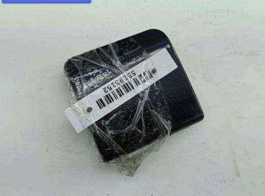 купить Решётка (заглушка) в бампер на Mercedes C-Class W203 (2000-2006)