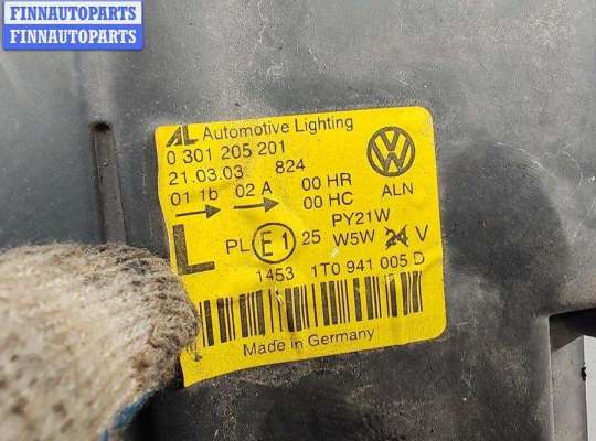 Фара передняя на Volkswagen Touran I (1T)