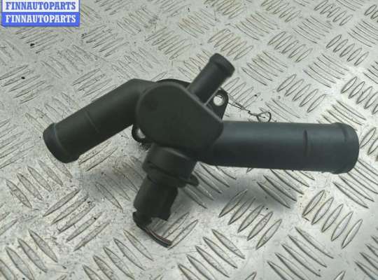 купить Фланец (тройник) системы охлаждения на Volkswagen Golf-4