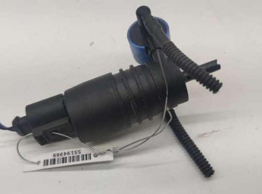 купить Насос (моторчик) омывателя стекла на Audi A4 B7 (2004-2008)