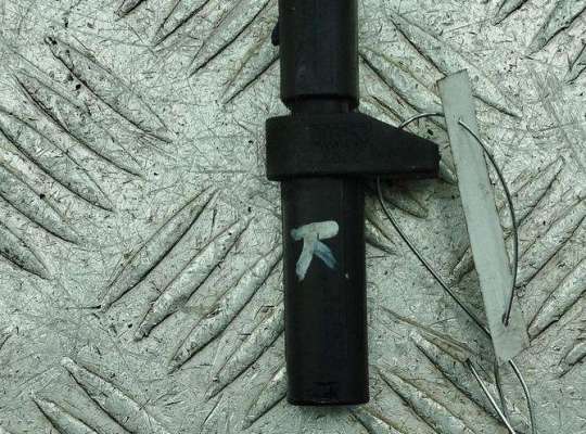 купить Датчик положения коленвала на Mercedes C-Class W203 (2000-2006)