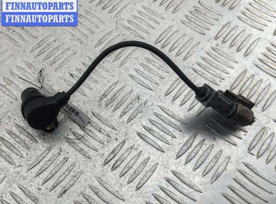 купить Датчик положения коленвала на Volkswagen Passat B6