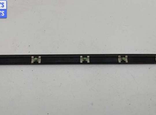 купить Молдинг двери задней правой на BMW 5 E39 (1995-2003)