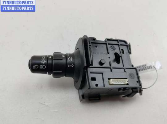 Купить Переключатель поворотов на Renault Scenic II (2003-2009) Переключатель поворотов RN1592250 на Renault Scenic II (2003-2009)