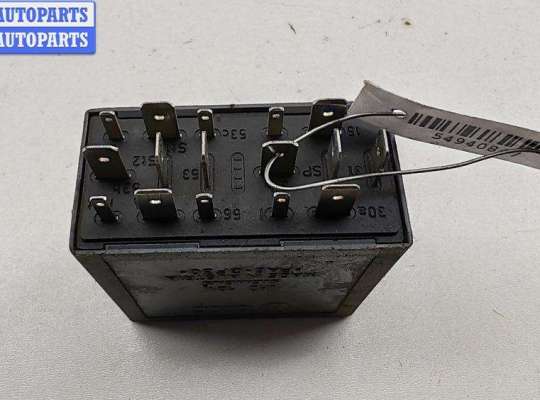 купить Реле стеклоочистителя (дворников) на Volkswagen Passat B5+ (GP)