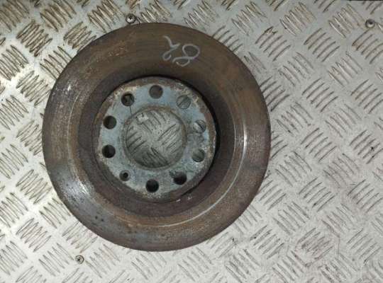 Диск тормозной передний AU1777016 на Audi A4 B6 (2001-2004)