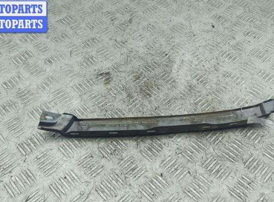 купить Ус под фару правый на Audi 100 C4 (1991-1994)