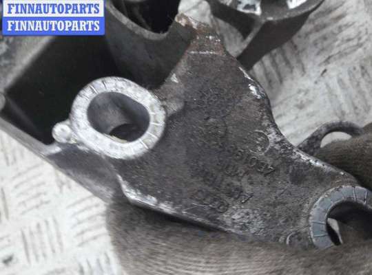 купить Кронштейн двигателя опорный на Volkswagen Passat B5