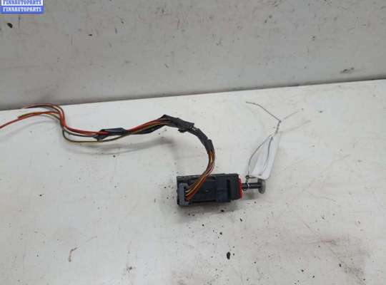 купить Датчик педали сцепления на Opel Vectra C (2002-2008)