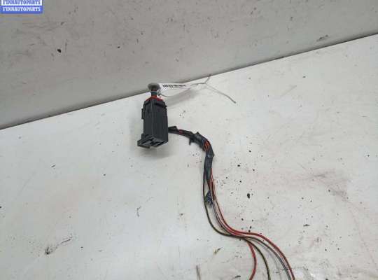 купить Датчик педали сцепления на Opel Vectra C (2002-2008)