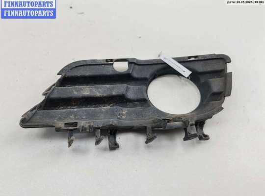 купить Рамка фары противотуманной правой на Opel Vectra C