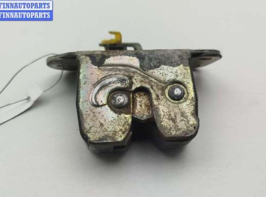 Замок багажника MT572854 на Mitsubishi Carisma