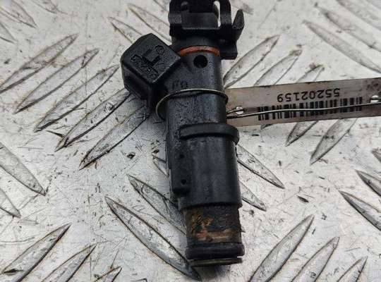 купить Форсунка топливная на Peugeot 607