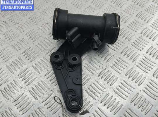 купить Патрубок интеркулера на Mercedes C-Class W203 (2000-2006)