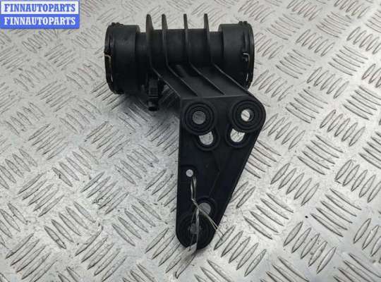 купить Патрубок интеркулера на Mercedes C-Class W203 (2000-2006)