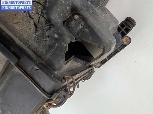 купить Корпус воздушного фильтра на Audi 100 C3 (1982-1991)