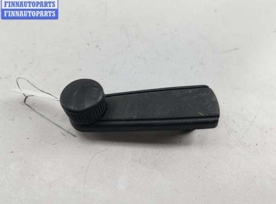 Ручка стеклоподъемника на Volkswagen Passat B3 (35i)