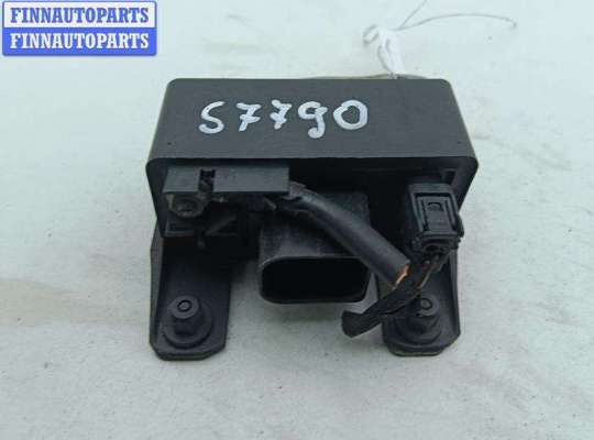 Реле накала MB1570139 на Mercedes C-Class W203 (2000-2006)