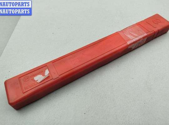 купить Знак аварийной остановки на Peugeot 206