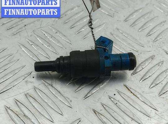 купить Форсунка топливная на Volkswagen Passat B5