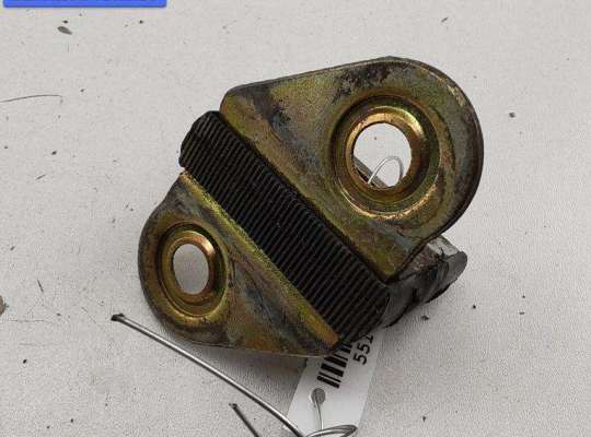 купить Ответная часть (скоба) замка двери на Volkswagen Transporter T4