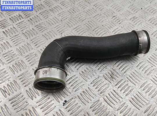 купить Патрубок интеркулера на Volkswagen Touran