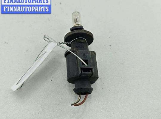 купить Патрон лампы указателя поворота на Volkswagen Passat B6