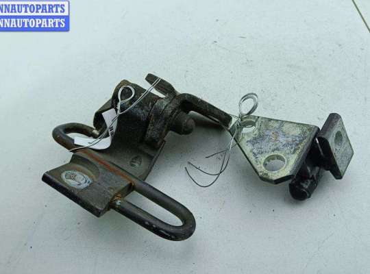 купить Петля двери передней правой на Volkswagen Passat B6