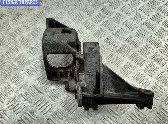 Кронштейн гидроусилителя VG2757815 на Volkswagen Passat B4