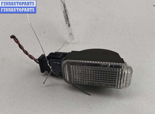 купить Фонарь салонный (плафон) на Volkswagen Passat B5+ (GP)