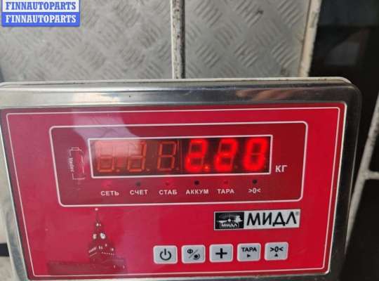 купить Обшивка двери передней правой (дверная карта) на Ford Mondeo III (2000-2007)