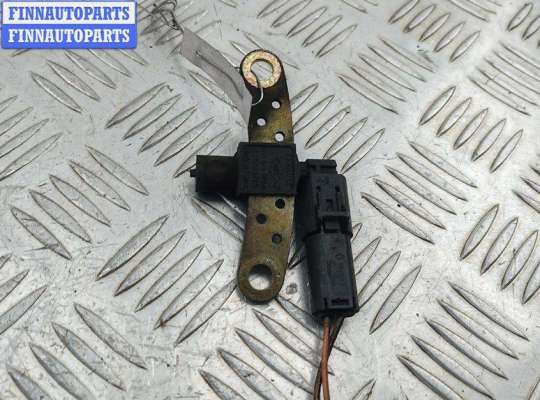 купить Датчик положения коленвала на Renault Scenic II (2003-2009)