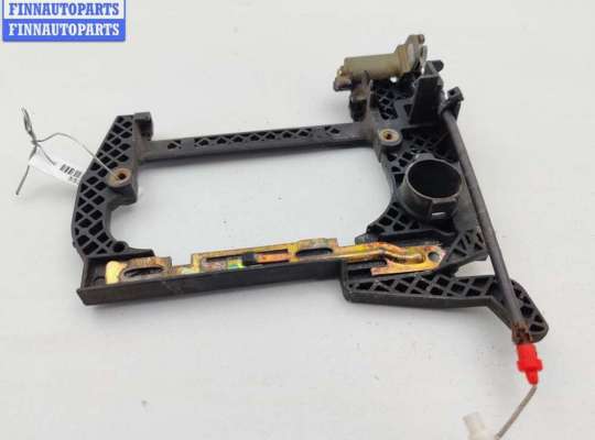 Корпус (держатель) ручки двери передней правой BM3673831 на BMW 5 E39 (1995-2003)