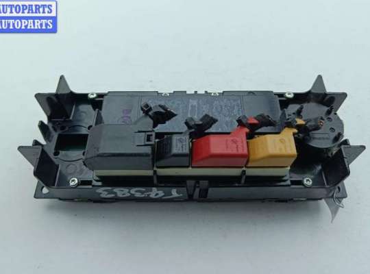 купить Переключатель отопителя на Volkswagen Passat B5+ (GP)