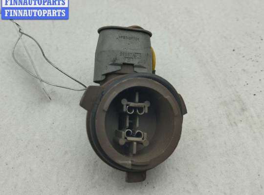 Купить Патрон лампы фары на BMW 5 E39 (1995-2003) Патрон лампы фары BM3546720 на BMW 5 E39 (1995-2003)