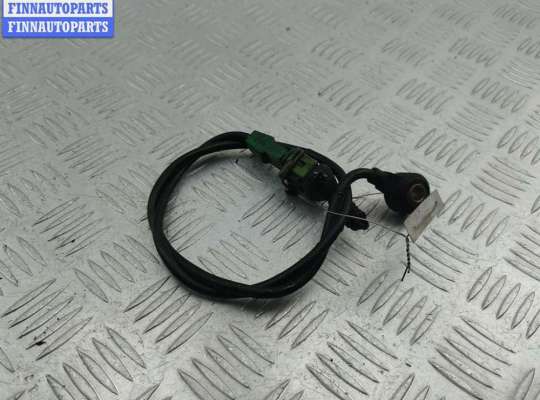 купить Датчик детонации на Volkswagen Passat B5