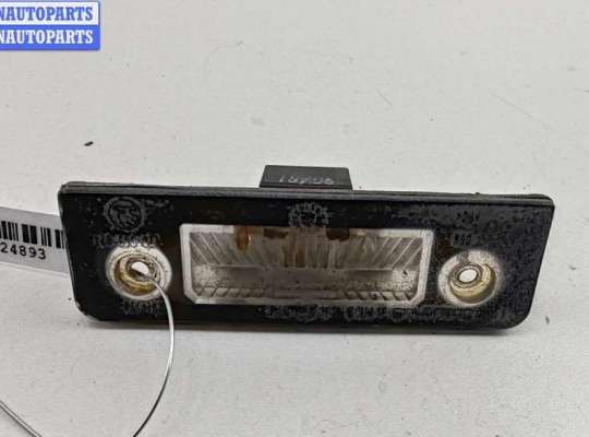 Подсветка номера SK461240 на Skoda Roomster